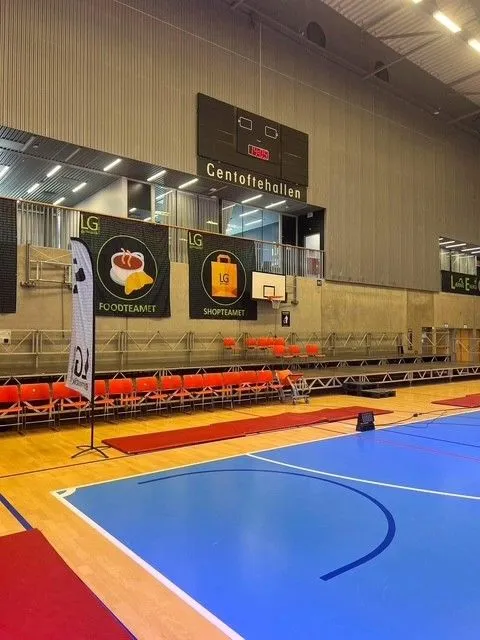 STC tribune udlejning